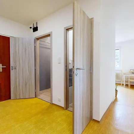 Průběžná 606 Apartmán *